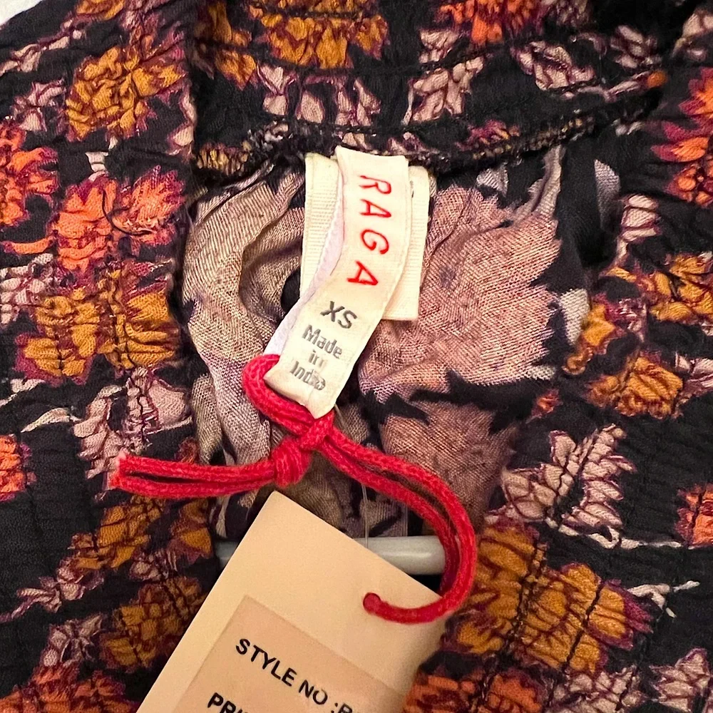 NWT Anthropologie RAGA Boho Off Shoulder Top! - Picture 5 of 7